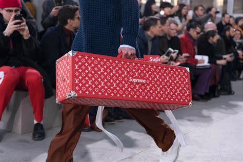 supreme louis vuitton collab